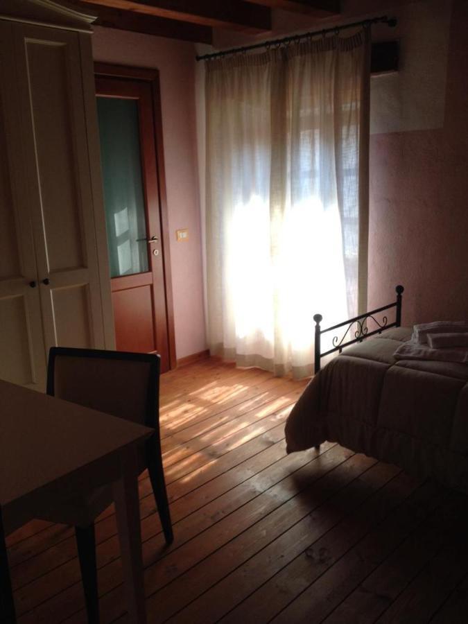 La Casa Del Borgo Bed & Breakfast Ittireddu Luaran gambar